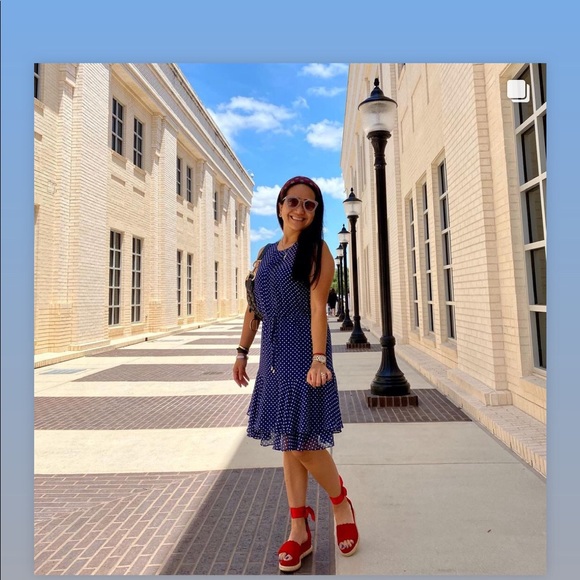 Lauren scalloped suede espadrille platform sandals - Picture 13 of 13